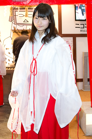 九游体育下载|美食推荐：鲜虾焖冬瓜，松茸海螺枸杞乌骨鸡汤，肉末炖白菜的做法